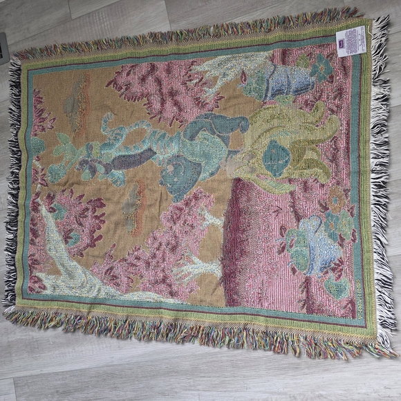 Vintage Winnie the Pooh 100 Acre Collection Blanket - Picture 5 of 8